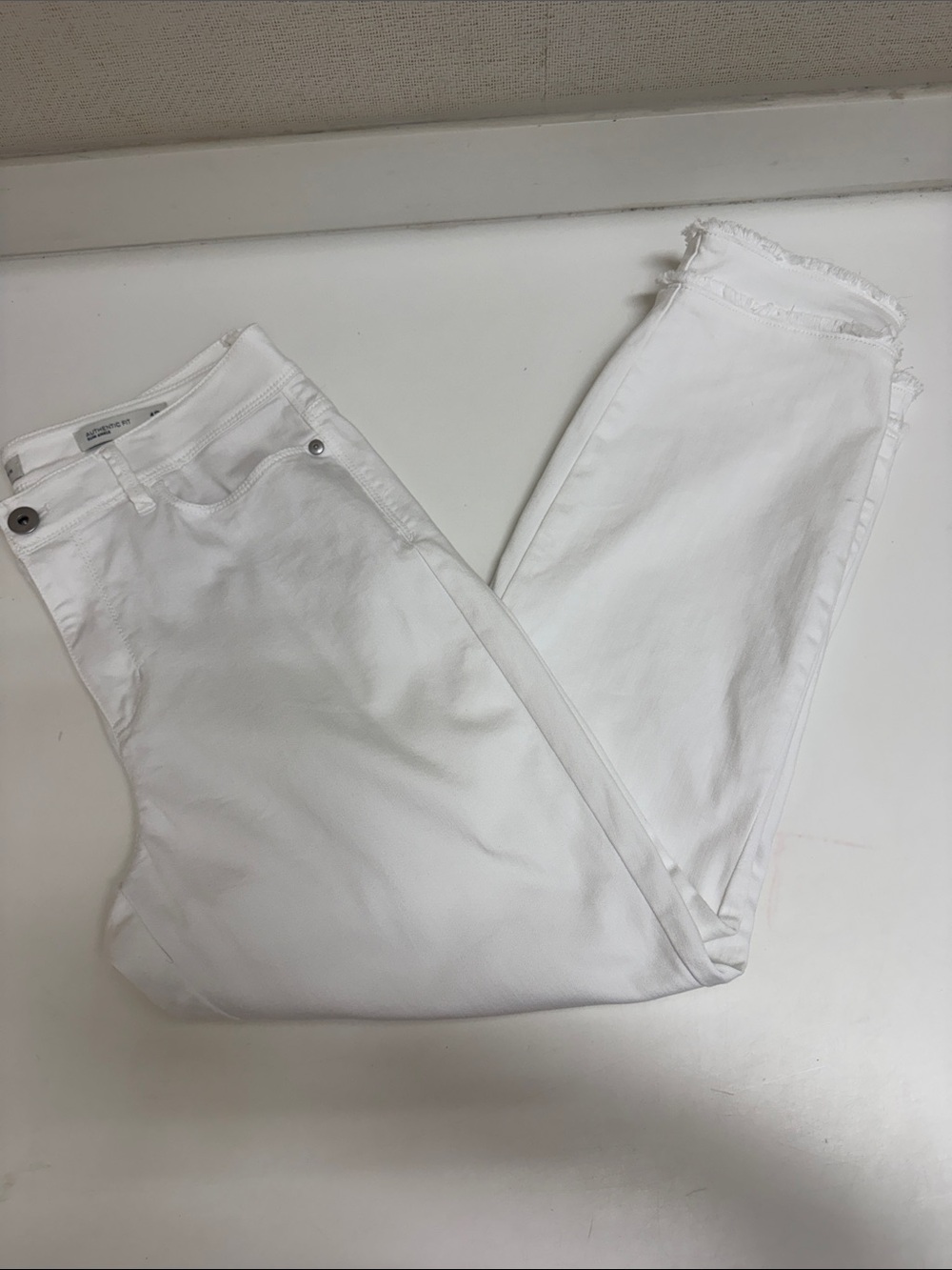 J. Jill White Slim Ankle Jeans - Classic Women's Denim